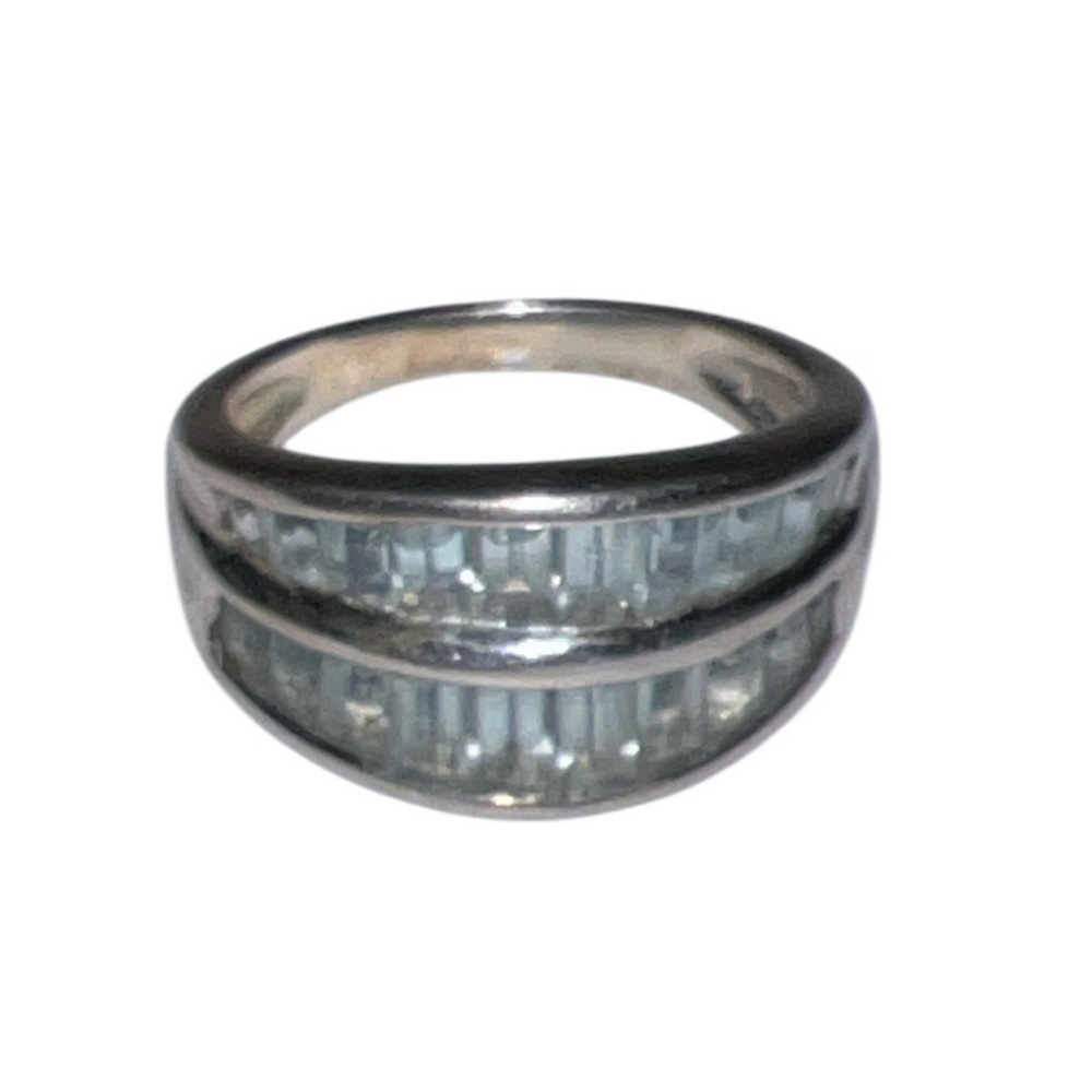 Elegant Sterling Silver Cubic zirconia Band Ring Size 9